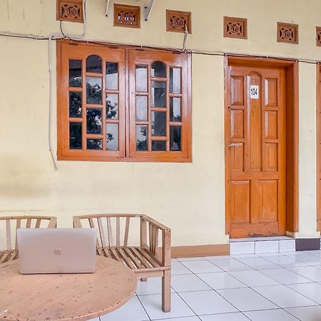 Hotel Reddoorz At Kuning Gh Jatinangor Sayang Exteriér fotografie